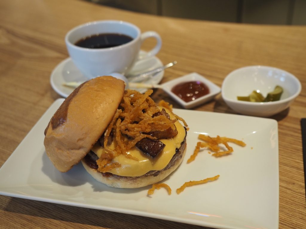 うまみたっぷりのハンバーガー