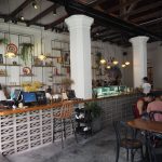 マラッカで両替も作業もできるおしゃれカフェ「HEESAN CAFE」