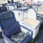 フルフラットになるスタッガードシートが最高すぎるANAビジネスクラスB787-9ハノイ-羽田便搭乗記
