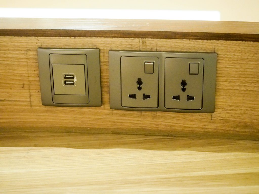 電源はユニバーサルタイプ