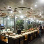 ホーチミンのタンソンニャット国際空港国内線ラウンジがプライオリティパスで利用できて食事もアルコールもあり最強すぎる